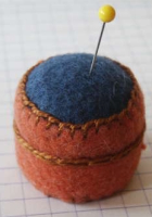 Handmade Pincushions: Mini bottle cap