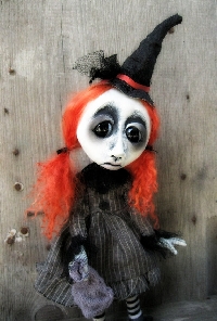 FAD- Halloween Art Doll