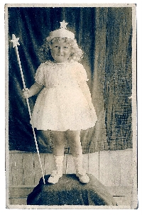 Vintage ATC w/ a Little Girl