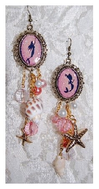 MLU: Mermaid Earrings for Christmas
