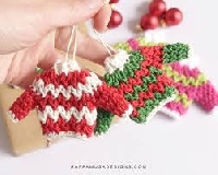 Knit/crochet holiday ornaments 🌲