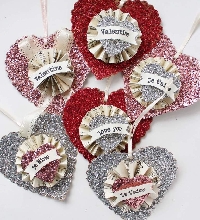 Group: Glittery Valentine's Cards w/a message