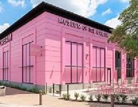 WIYM: NAKED MUSEUM OR PUBLIC BUILDING SWAP #2