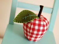 Craft Something with Apple Theme !