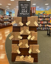 CC:Blind Date With A Book #1👨‍🦯 📘