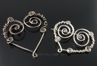 Wire heart pins - Valentines Swap