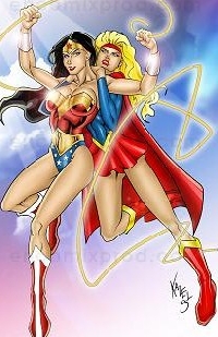 Wonder Woman VS Super Girl 