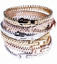 Make a Zipper Bracelet